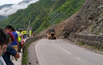 नारायणगढ–मुग्लिन सडक पुनः अवरुद्ध
